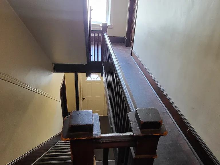 216 N Locust St #4 — Photo 5