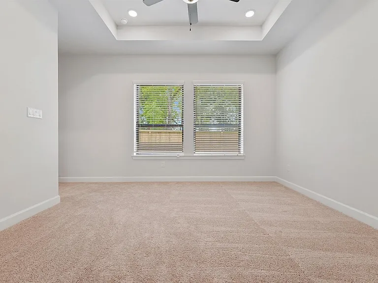 10518 William Park Dr — Photo 8