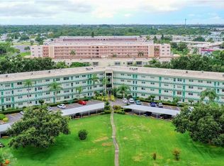 5725 80th St N Unit 404, Saint Petersburg, FL 33709