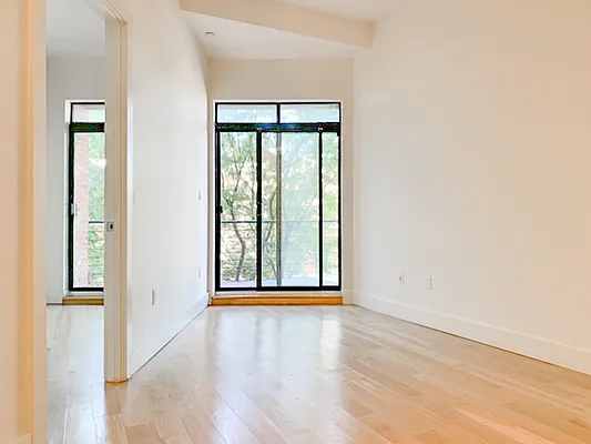 Rented by MySpaceNYC | media 18