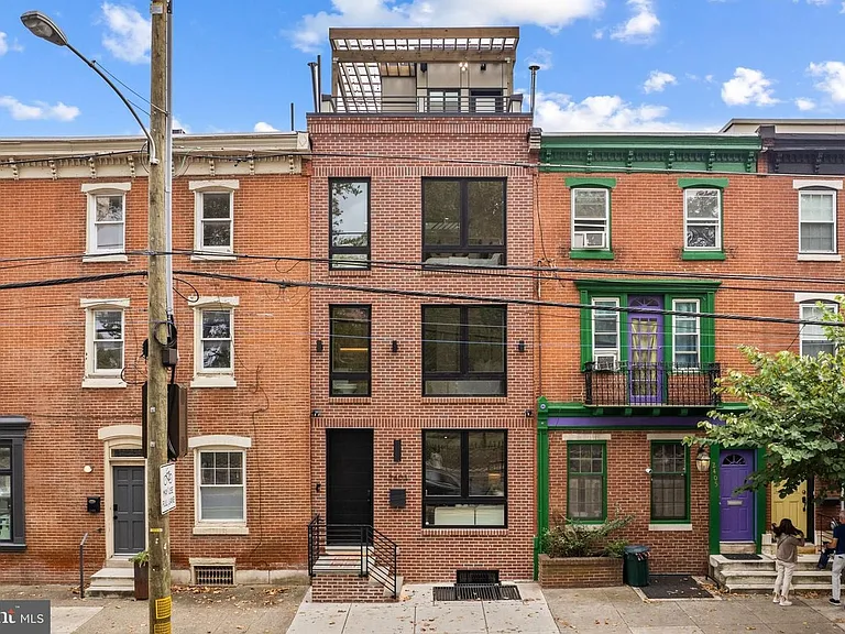 2403 Grays Ferry Ave — Photo 1