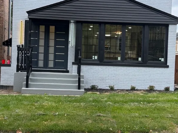 3024 W Fargo Ave, Chicago, IL 60645