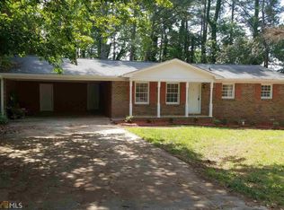 843 Rock Gap Dr, Stone Mountain, GA 30083