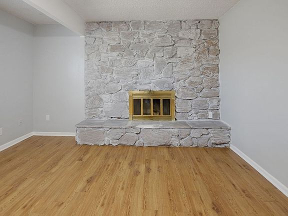 5th image of 5110 Shadylane Dr APT B