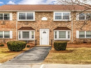 20C Washington Park Dr APT 12, Andover, MA 01810
