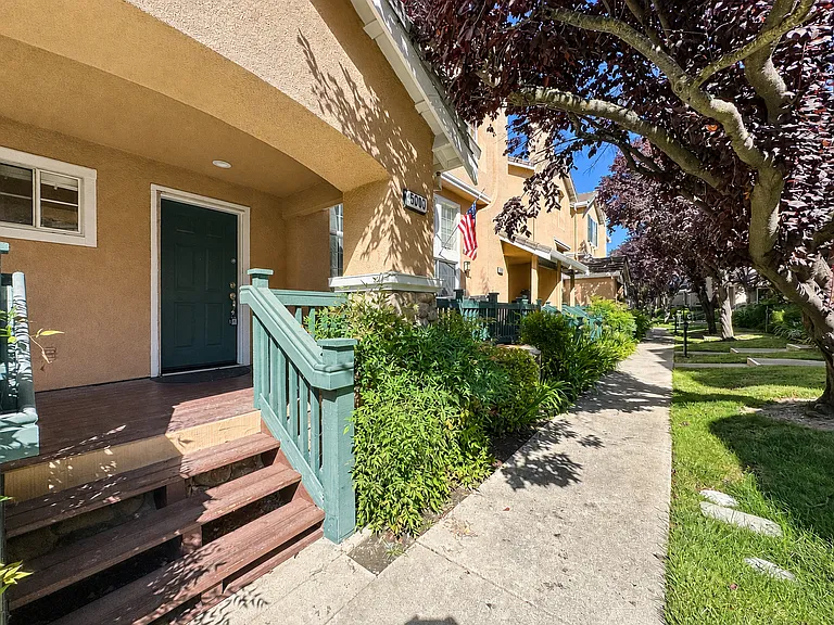 5000 Starling St — Photo 3