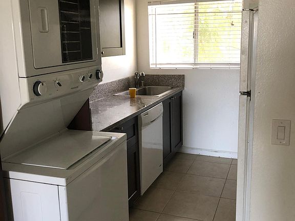 2nd image of 267 S Ventura Rd Unit 282