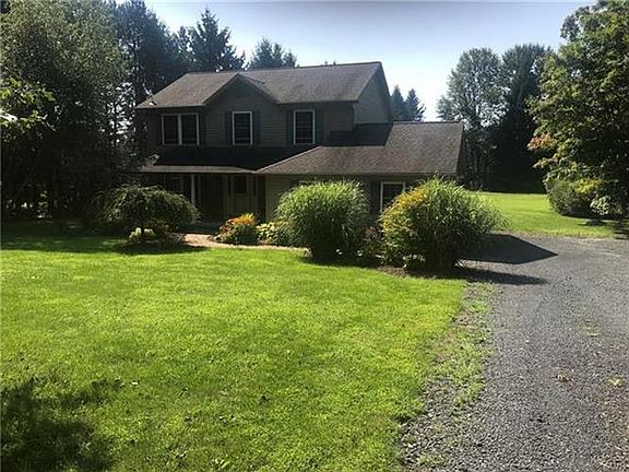2nd image of 150 Franklin Ave