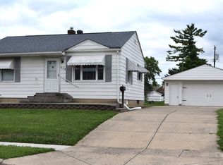 638 Byland Dr, Beech Grove, IN 46107