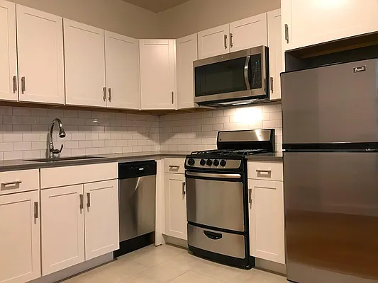 Rented by Keller Williams NYC | media 27