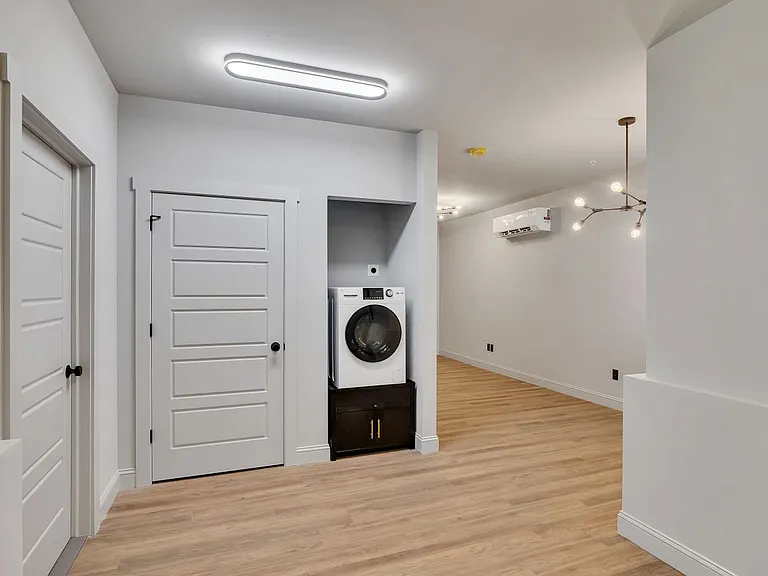 36 Pawling Ave #103 — Photo 2