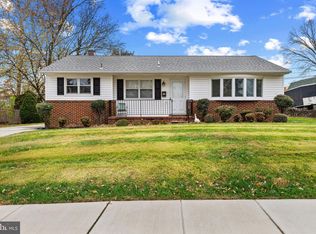 393 Jaybea Ct, Glen Burnie, MD 21061