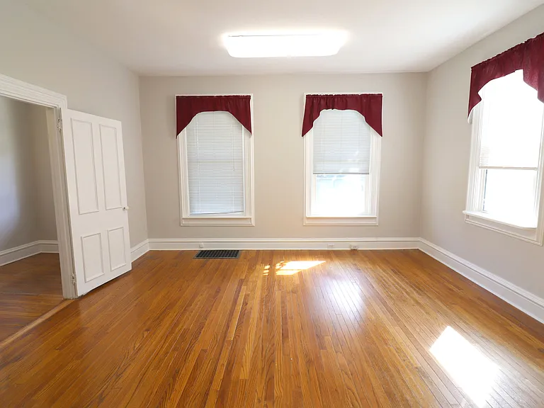 151 E Main St #1 — Photo 6