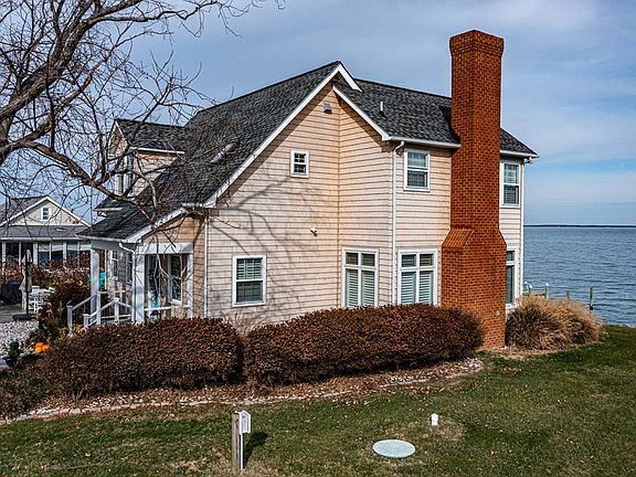 3rd image of 639 Marshall Beach Rd