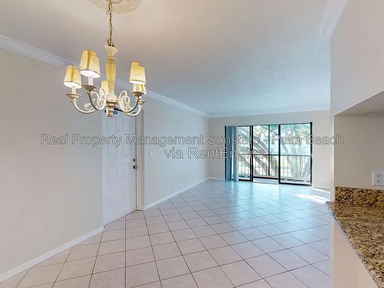 1015 Green Pine Blvd #C2 — Photo 3