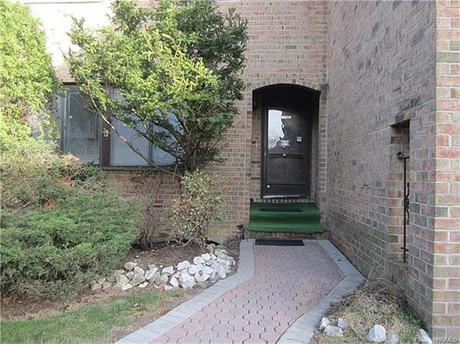 1st image of 11 Jackson Ave Unit 61