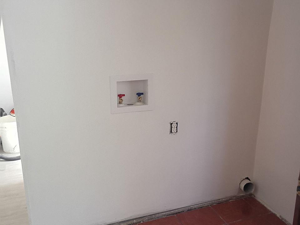 1st image of 117 E Q St