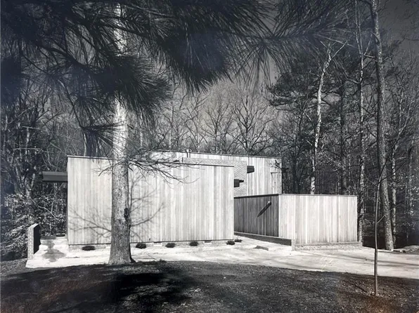 1038 Burton Dr, Atlanta, GA 30329