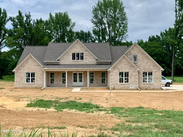 4610 Rowsey Crossing Dr, Hernando, MS 38632