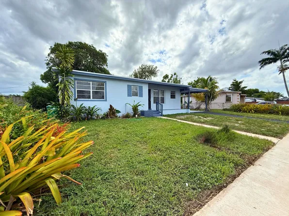 3520 NW 178th St, Miami Gardens, FL 33056