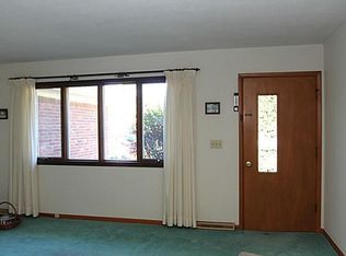 5730 Seaman Rd, Oregon, OH 43616