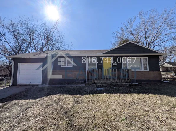 2405 E 58th St, Kansas City, MO 64130
