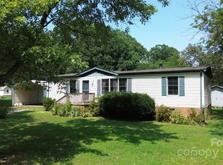 4810 Stratford Ln, Denver, NC 28037