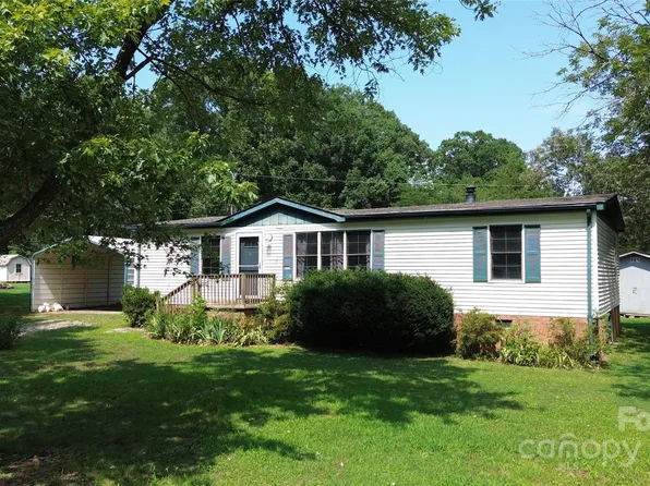 4810 Stratford Ln, Denver, NC 28037