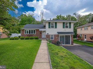 54 Boncouer Rd, Cheltenham, PA 19012