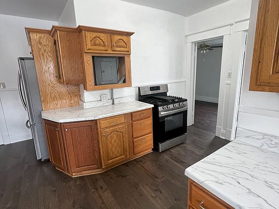 3rd image of 1928 S Park Ave Suite 1