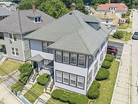 4th image of 1124 Park Ave #2