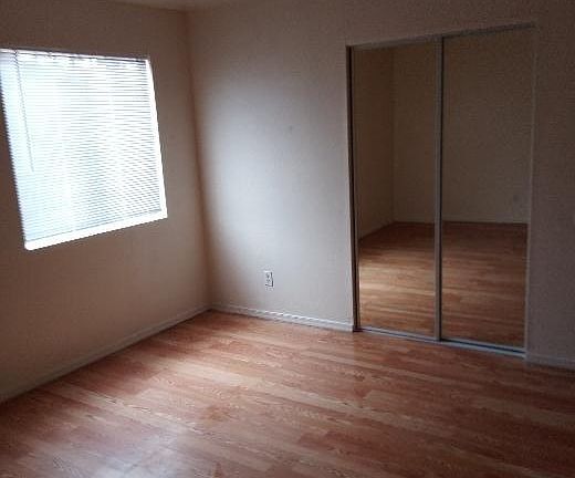 3rd image of 1555 N 6th Ave #A