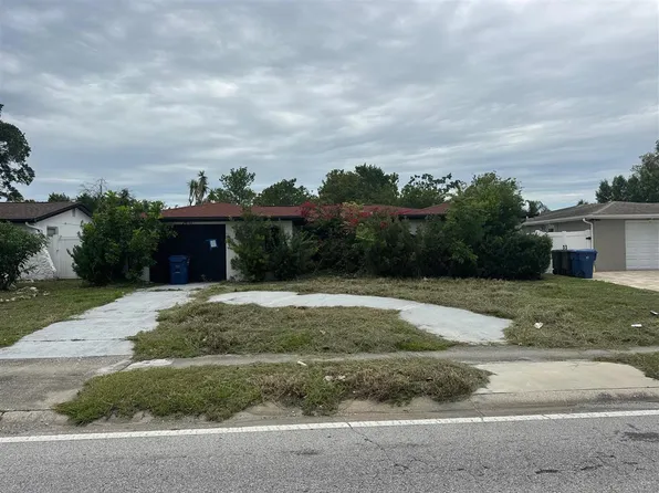 7611 Embassy Blvd, Port Richey, FL 34668