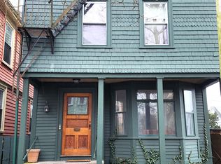 25 Young St #3, Newport, RI 02840