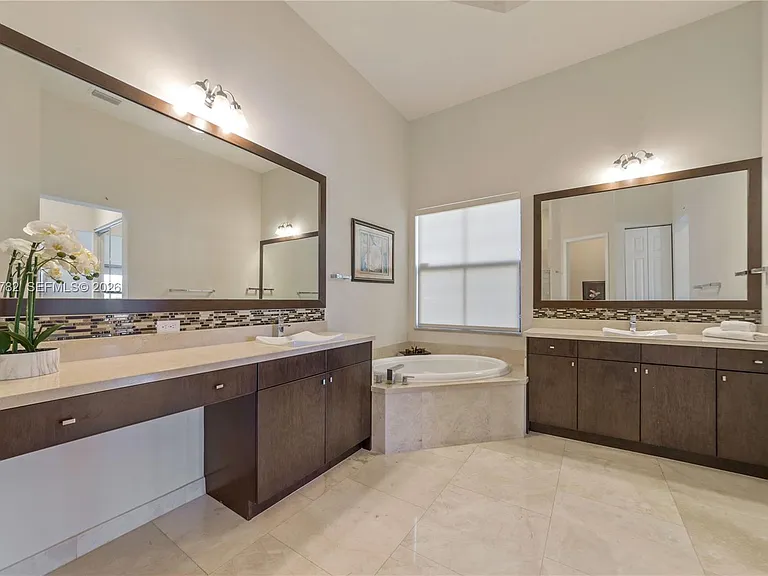3153 NW 83rd Way — Photo 14