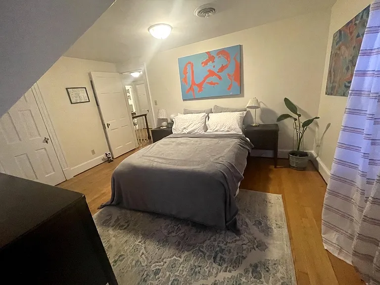 900 Brompton St — Photo 8