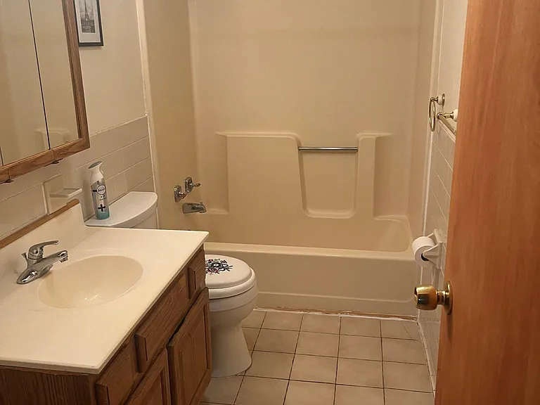 34 Whitney Pl #4 — Photo 10
