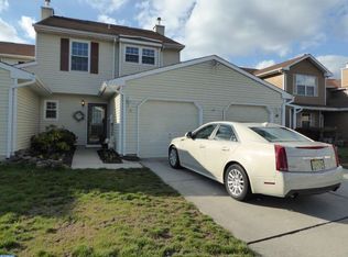 9 Gloucester Ct, Bordentown, NJ 08505