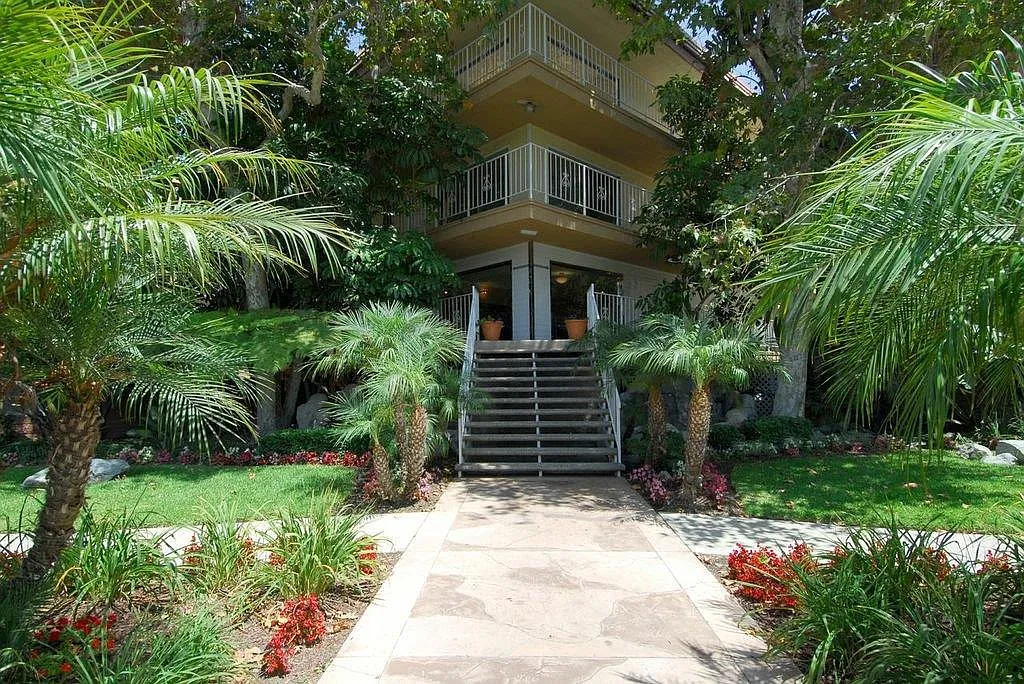 Ocean Breeze Villas — Photo 3