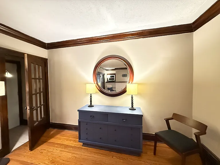 1124 Summit Ave — Photo 5