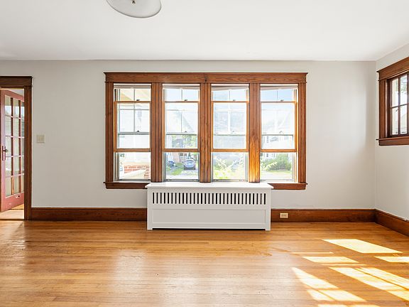 4th image of 29 Columbia Rd