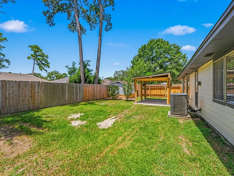 3535 Nutwood Ln — Photo 28