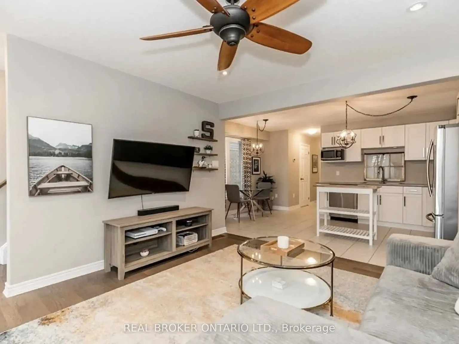 3 bed, $3,000 — Photo 3