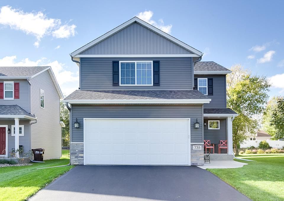1st image of 735 S Oaks Dr
