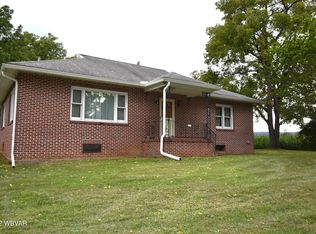 89 Mackeyville Rd, Mill Hall, PA 17751