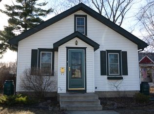 1525 Sheldon St, Saint Paul, MN 55108
