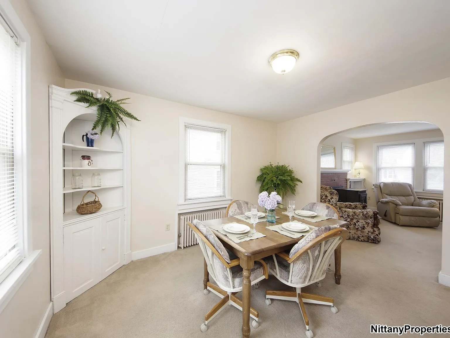 3 bed, 1.5 bath, 1650 sqft, $3,450 — Photo 3