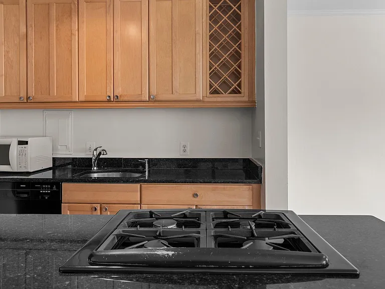 4570 Macarthur Blvd NW #107 — Photo 9