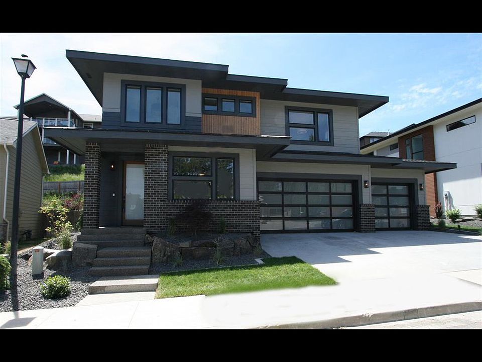 1st image of 619 W Willapa Ave
