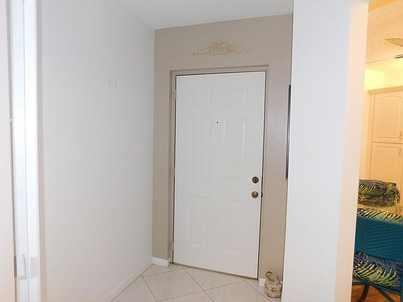 3rd image of 5099 Splendido Ct APT A